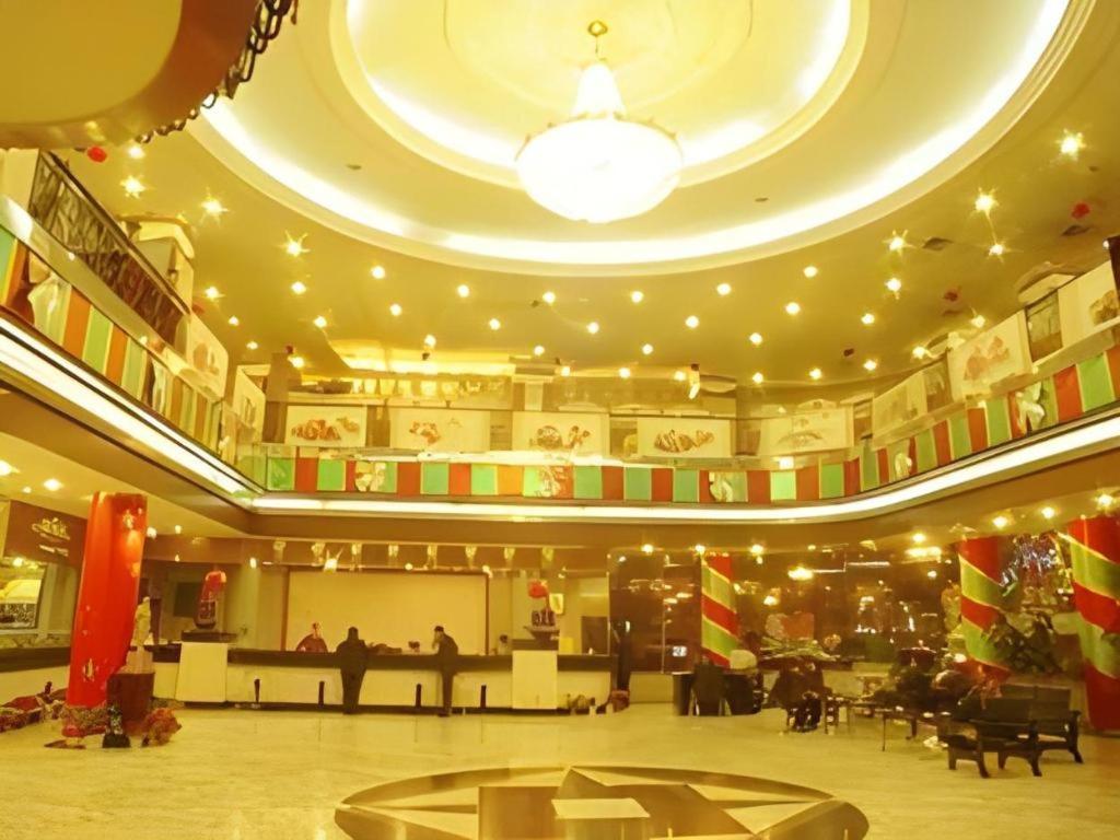 New Friendship Hotel Luoyang  Exterior foto