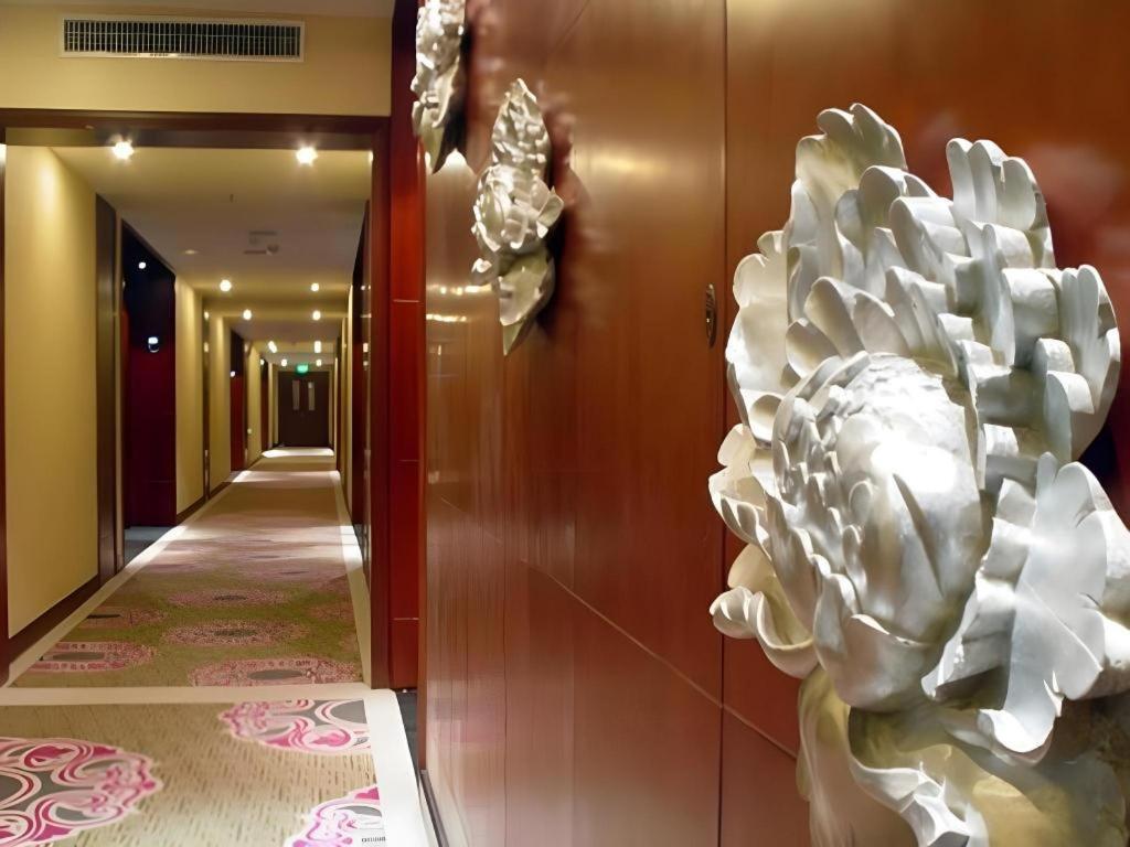New Friendship Hotel Luoyang  Exterior foto