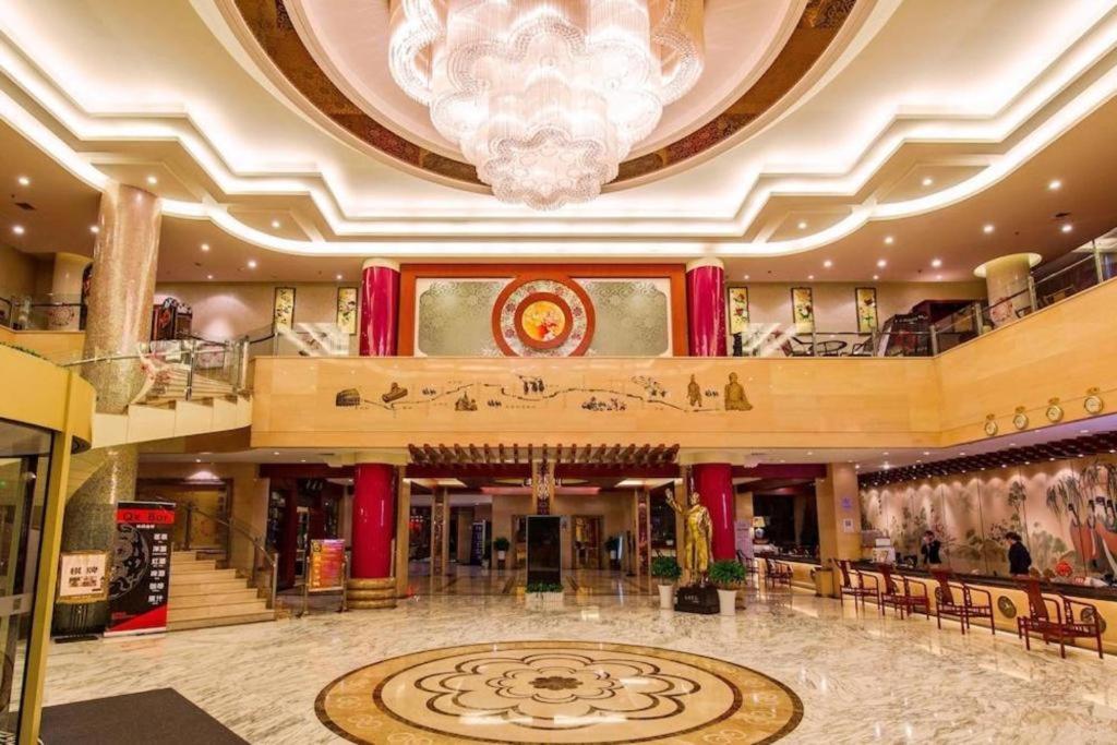 New Friendship Hotel Luoyang  Exterior foto